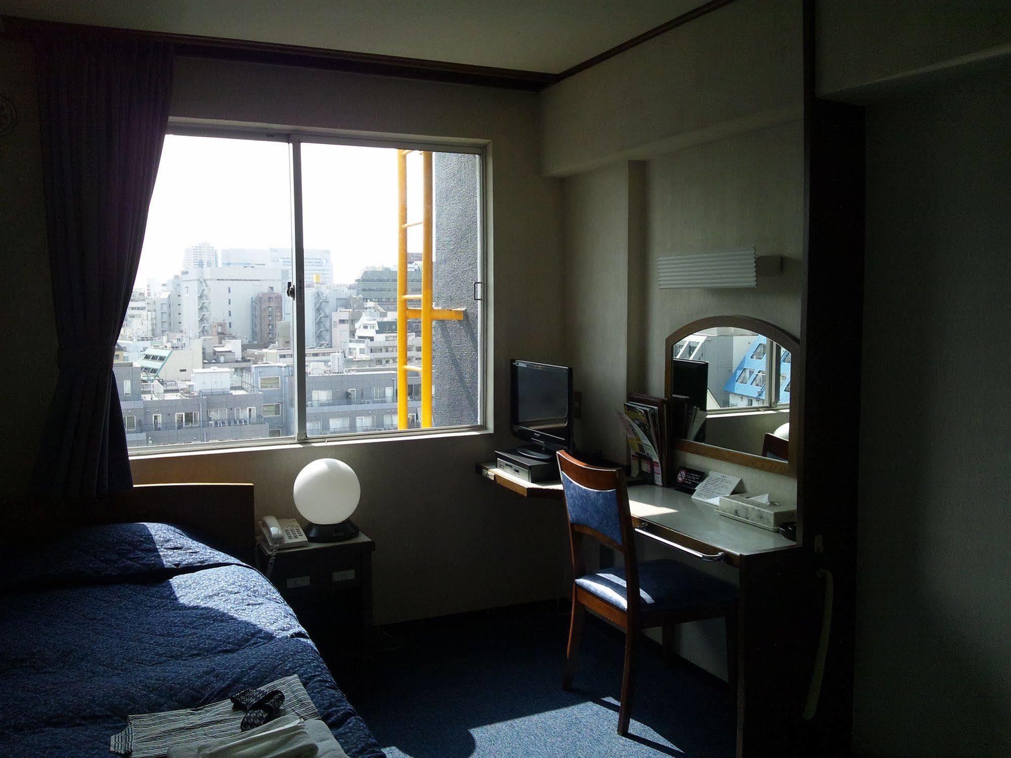 Tokyo Business Hotel Exterior photo